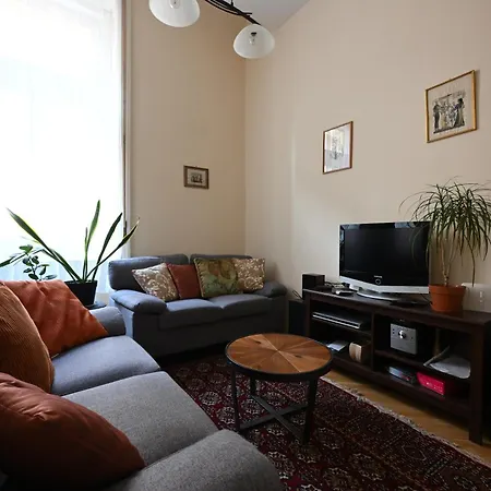 A Quiet Place In The Heart Of The Appartamento Budapest