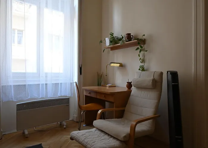 A Quiet Place In The Heart Of The Appartement *